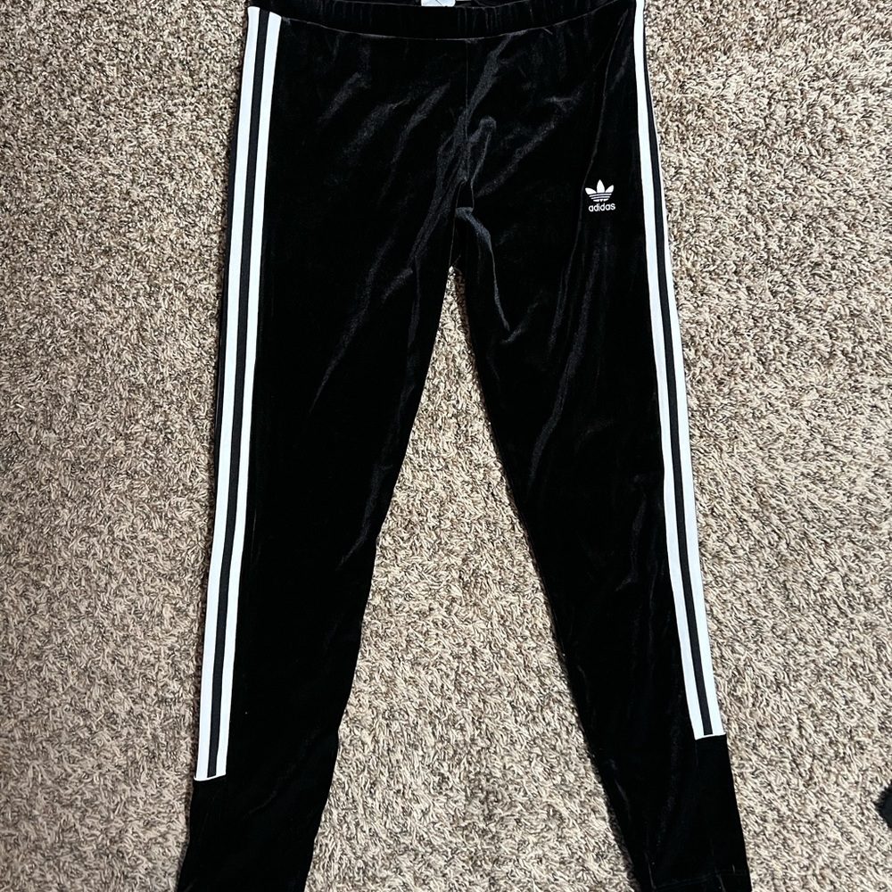 New with tags Adidas velvet leggings size large
